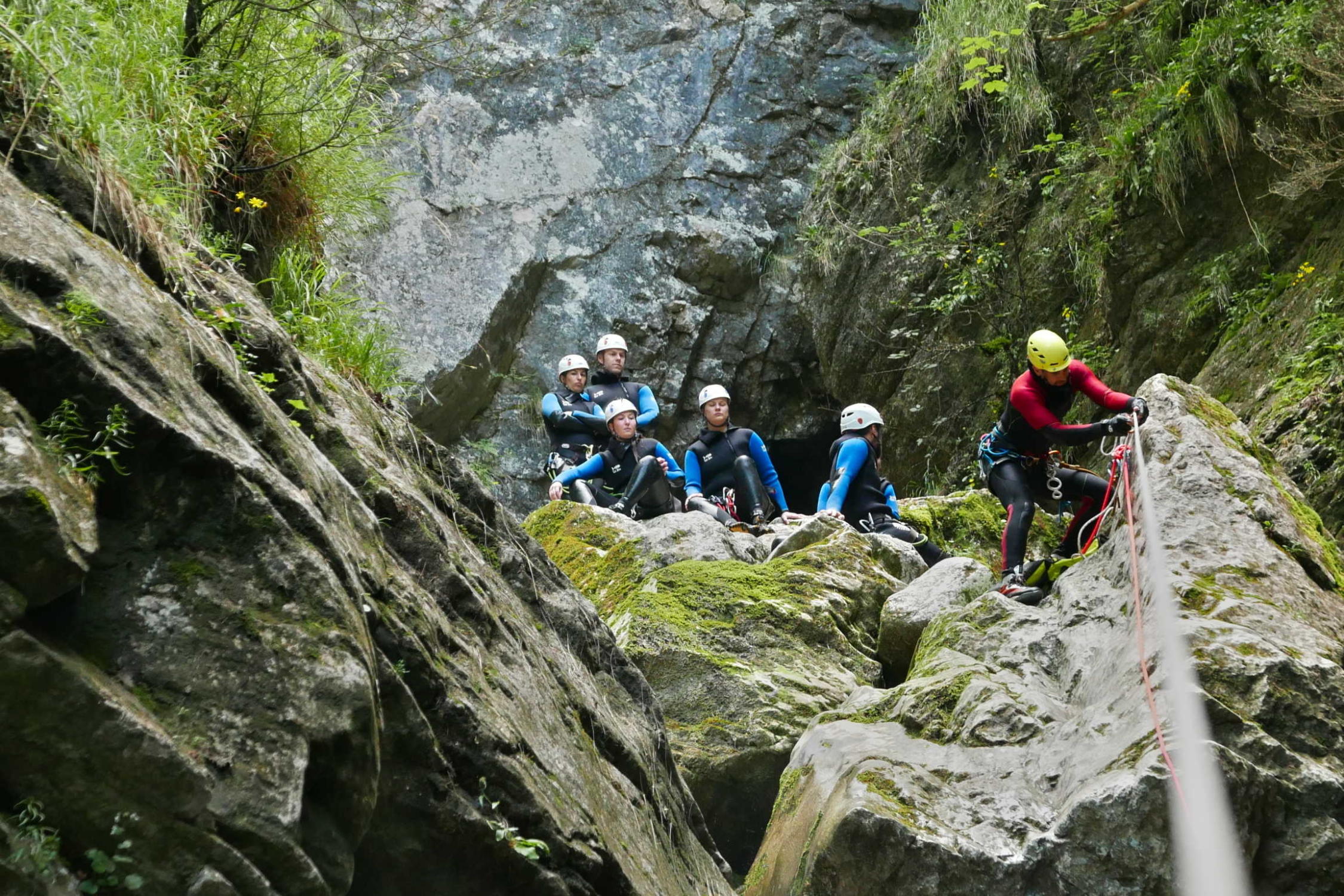 Ecouges 2 bas Canyoning Grenoble, Canyoning Lyon, Canyoning Chambéry, Canyoning Annecy, Vercors